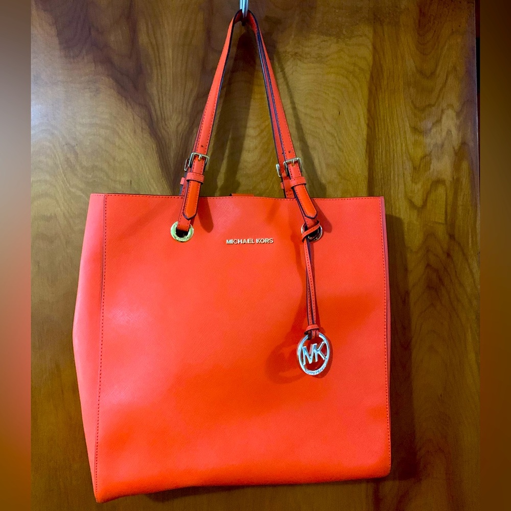 Michael Kors Tote